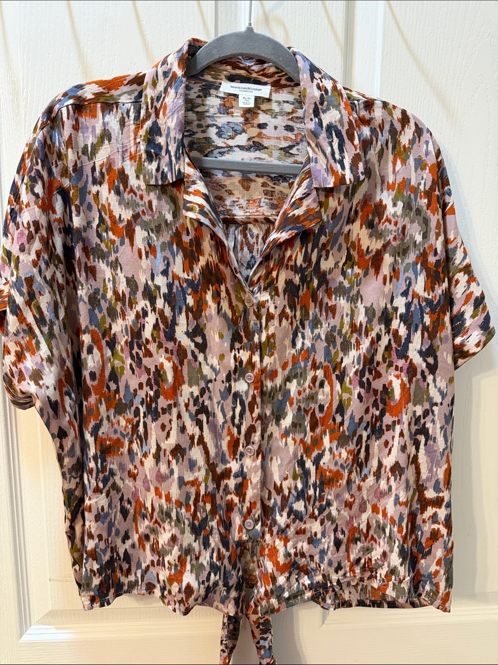beachlunchlounge Multicolor Abstract Tie-Hem Button Down Shirt